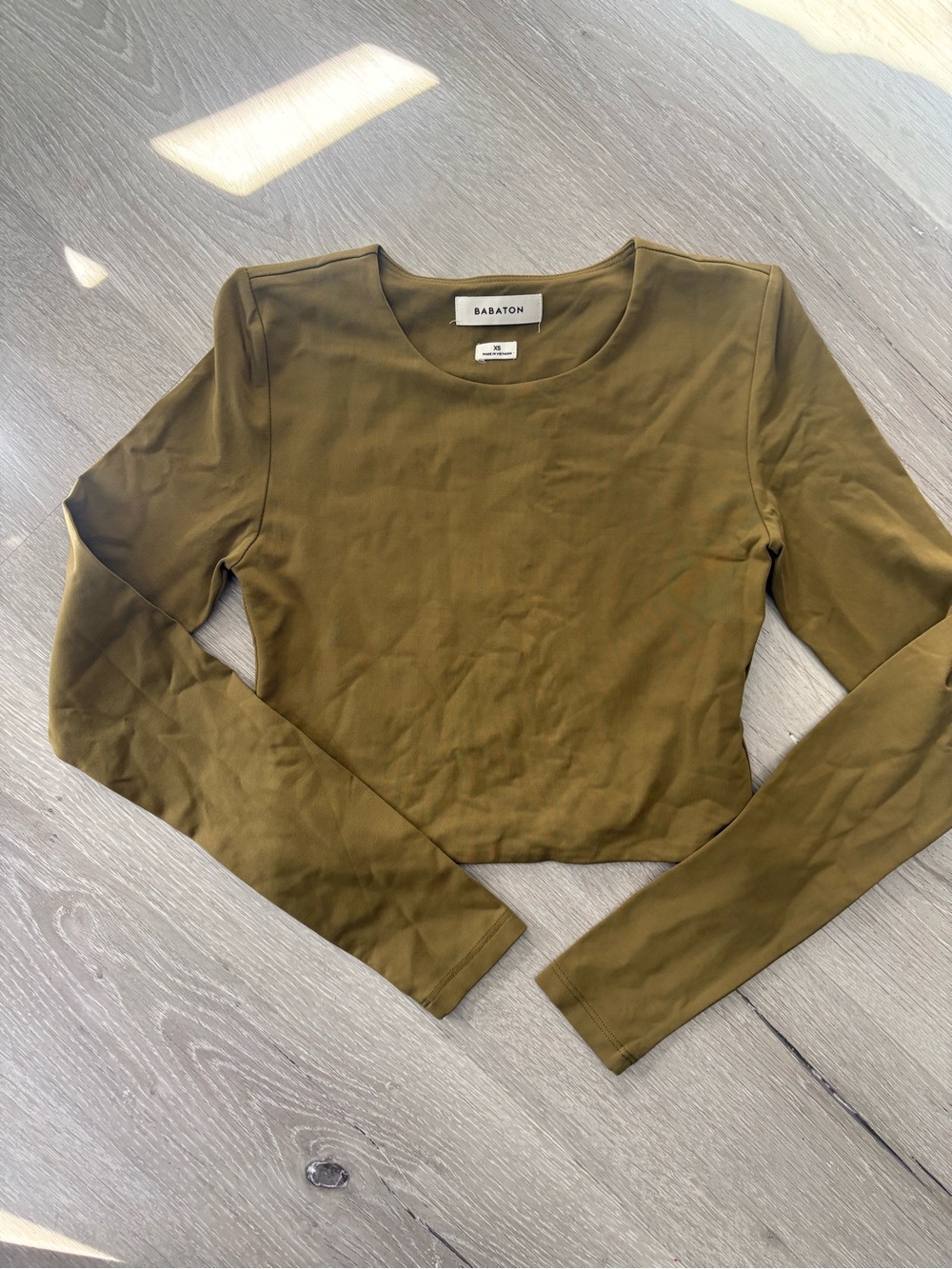 Babaton Olive Long Sleeve Crew Crop Top